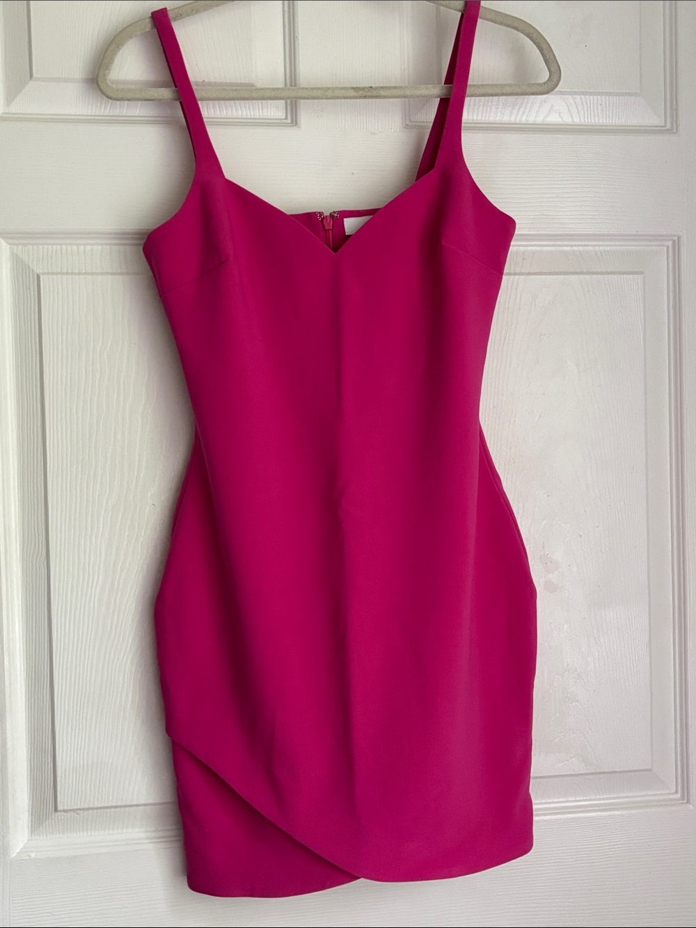 LIKELY Fuchsia Spaghetti-Strap Mini Dress size 4 hot pink Barbie party cocktail
